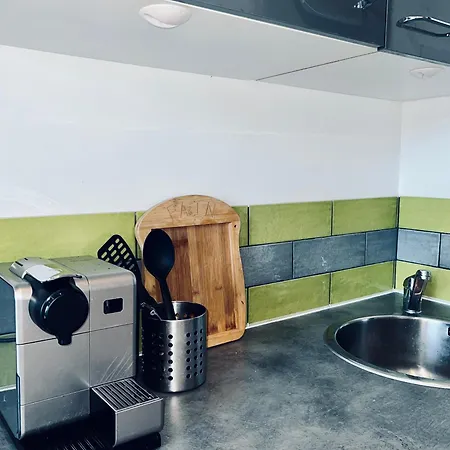 Appartement Elegant A 1 Minute Du Centre *